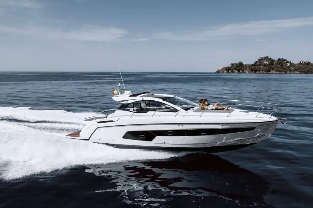 azimut a45 running 4 mid res