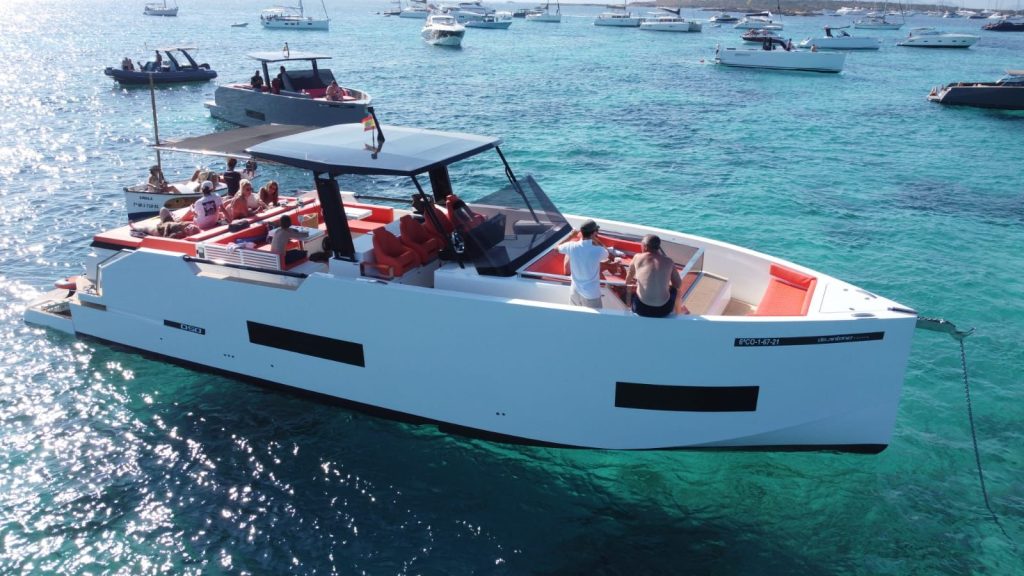 yacht d50 pearl