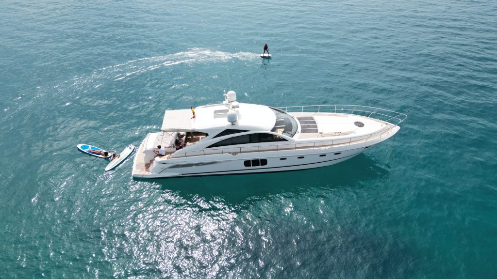 yacht fireline targa 64 6 e1716552196880