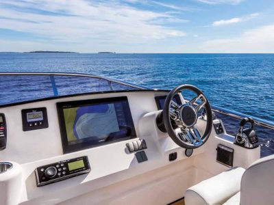 28 ABSOLUTE 52 FLY _GOOD WAVES ONLY