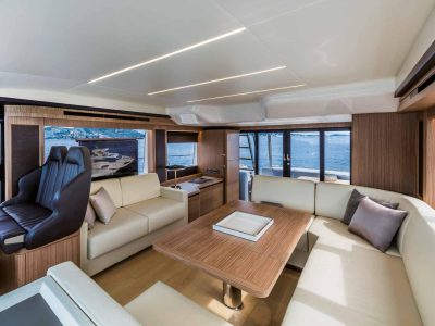 19 ABSOLUTE 52 FLY _GOOD WAVES ONLY