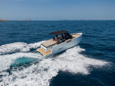 DeAntonio 28 - Boats4Rent-13