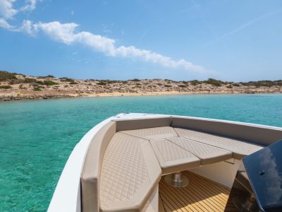 DeAntonio 28 - Boats4Rent-26
