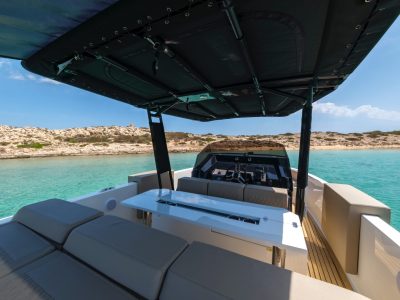 DeAntonio 28 - Boats4Rent-35