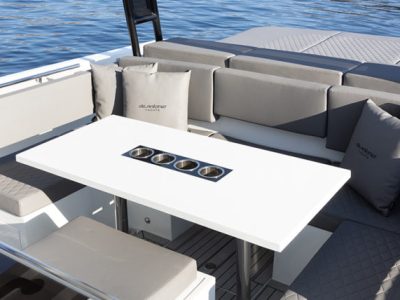 DE ANTONIO YACHTS IBIZA D36 OPEN HAVANA 1 CHARTER IBIZA www.deantonioyachtsibiza.com LUNCH AREA