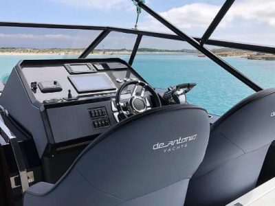 DeAntonio Yachts D46 Open VALENTINA Charter Ibiza www.deantonioyachtsibiza.com 3