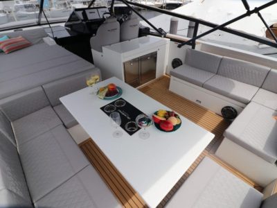 DeAntonio Yachts D46 Open VALENTINA Charter Ibiza www.deantonioyachtsibiza.com 4