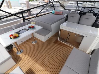 DeAntonio Yachts D46 Open VALENTINA Charter Ibiza www.deantonioyachtsibiza.com 5
