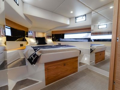 DeAntonioYachts_D50_37