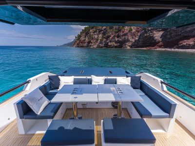 DeAntonioYachts_D50_17