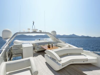 upper_deck_more_real