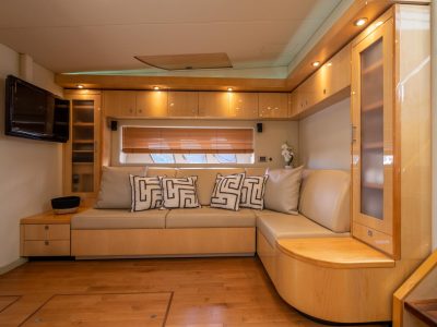 SeaRay-55-Interior-2