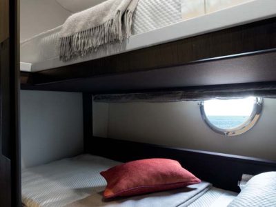 Azimut-66-yacht-charter-Twin2